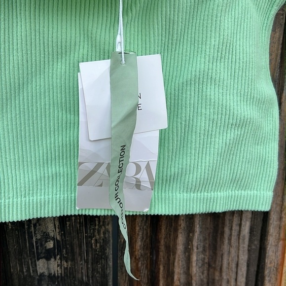 🆕Zara Green Ruffle Ribbed Knit Spaghetti Strap Square Neck Crop Top Size M/L Y2K - Picture 3 of 7